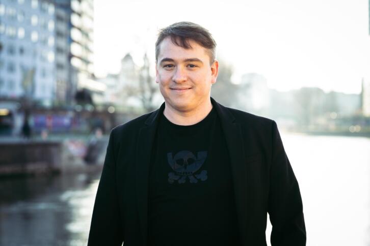 Thomas Lohninger ist Geschäftsführer von epicenter.works und setzt sich für Netzneutralität ein.