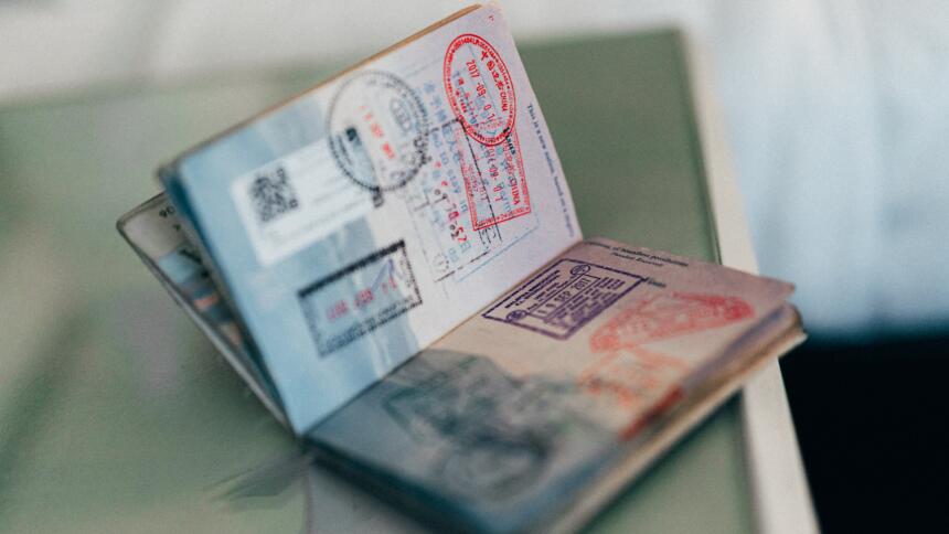 Ein Pass mit vielen Stempeln