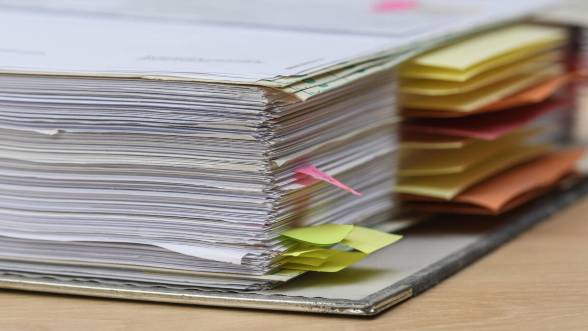 Blätter in einem Ordner