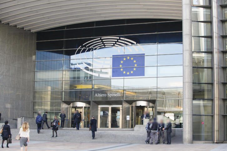 Der Haupteingang des EU-Parlaments in Brüssel.