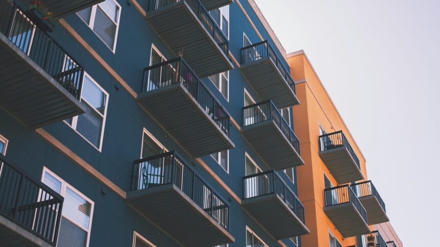 Hausfassade von unten