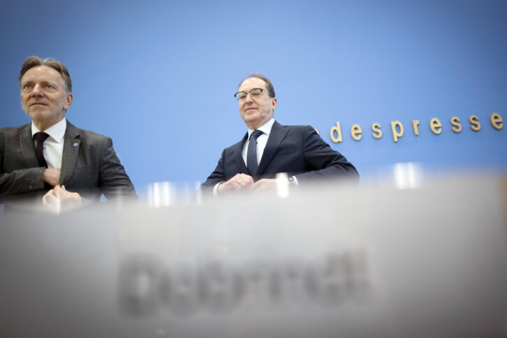 Holger Muench und Alexander Dobrindt bei der Bundespressekonferenz