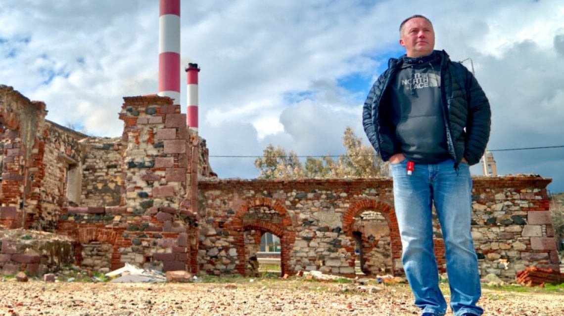 Ganzkörperfoto von Tommy Olsen