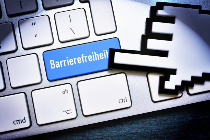 Auf der Taste einer Tastatur steht "Barrierefreiheit"
