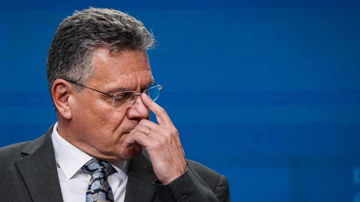 EU-Handelskommissar Maroš Šefčovič in nachdenklicher Pose.