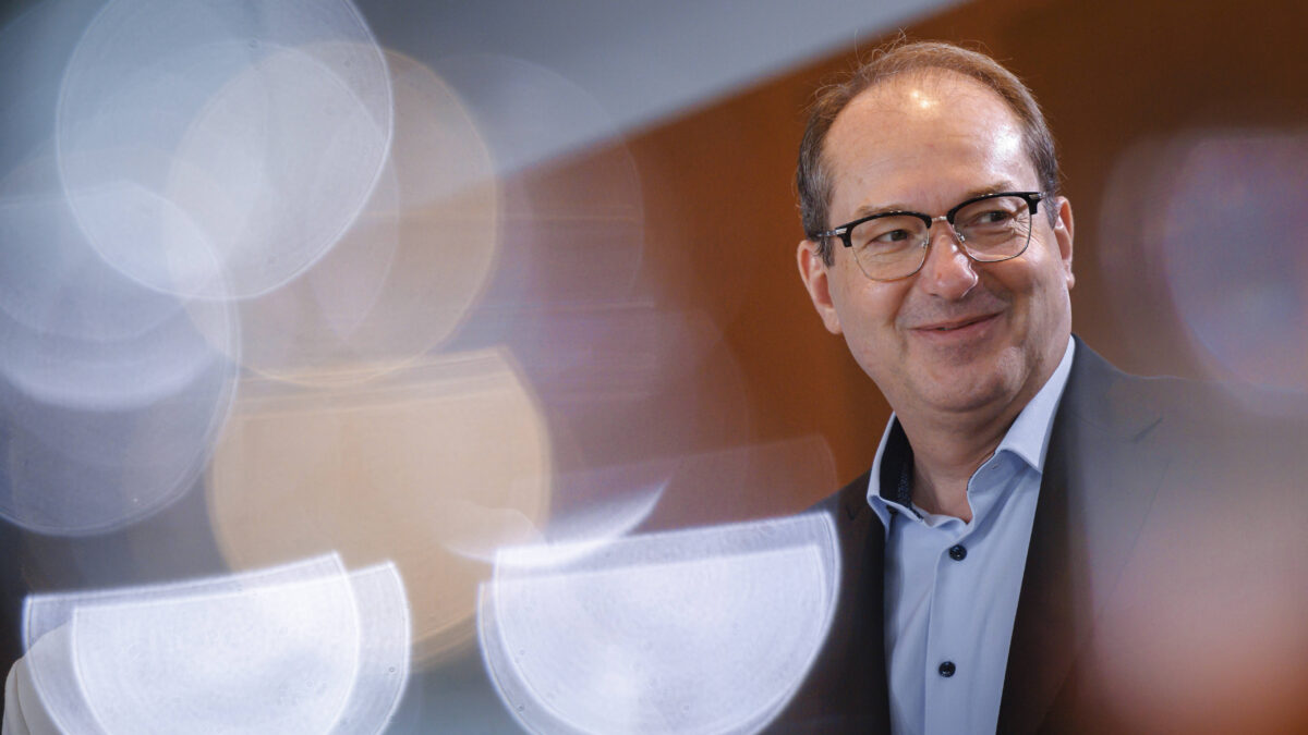 BMI plant weitreichende Gesichtersuche