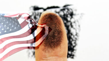 US-Flagge und Fingerabdruck.