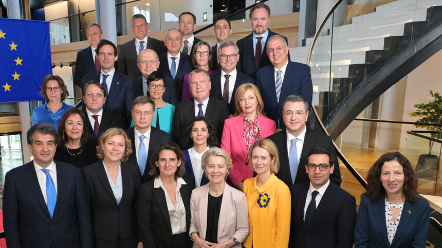Die EU-Kommission mit ihren 27 Mitgliedern.