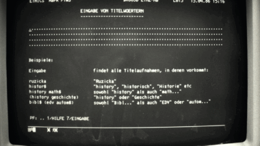 Ein alter monochromer Monitor