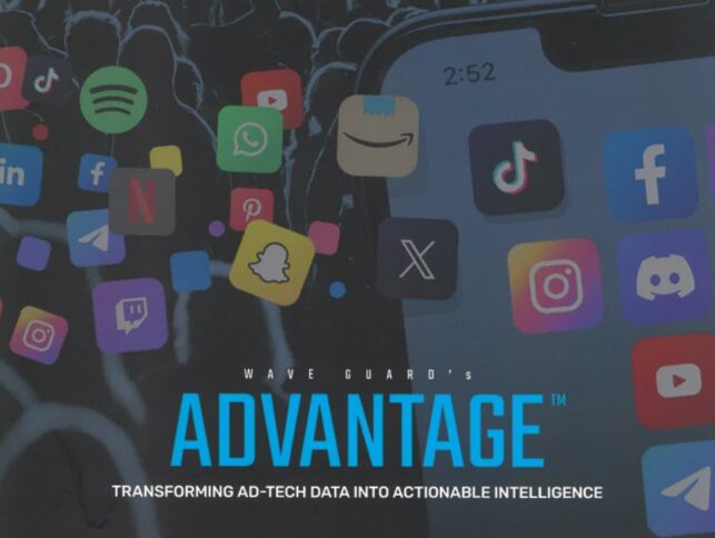 Collage. Diffus im Hintergrund sind Menschen. Im Vordergrund Icons beliebter Online-Dienste wie Instagram, Spotify oder X, die aus einem Handy strömen.