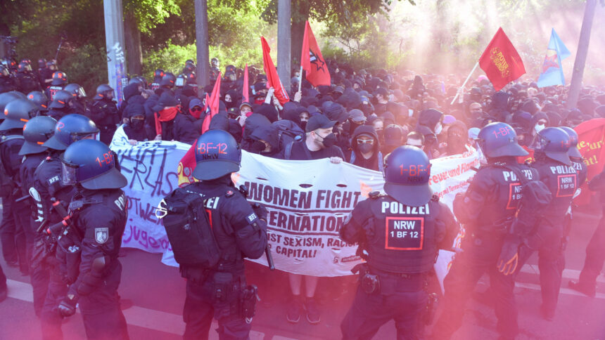 Leipzig - Großeinsatz der Polizei an Tag X