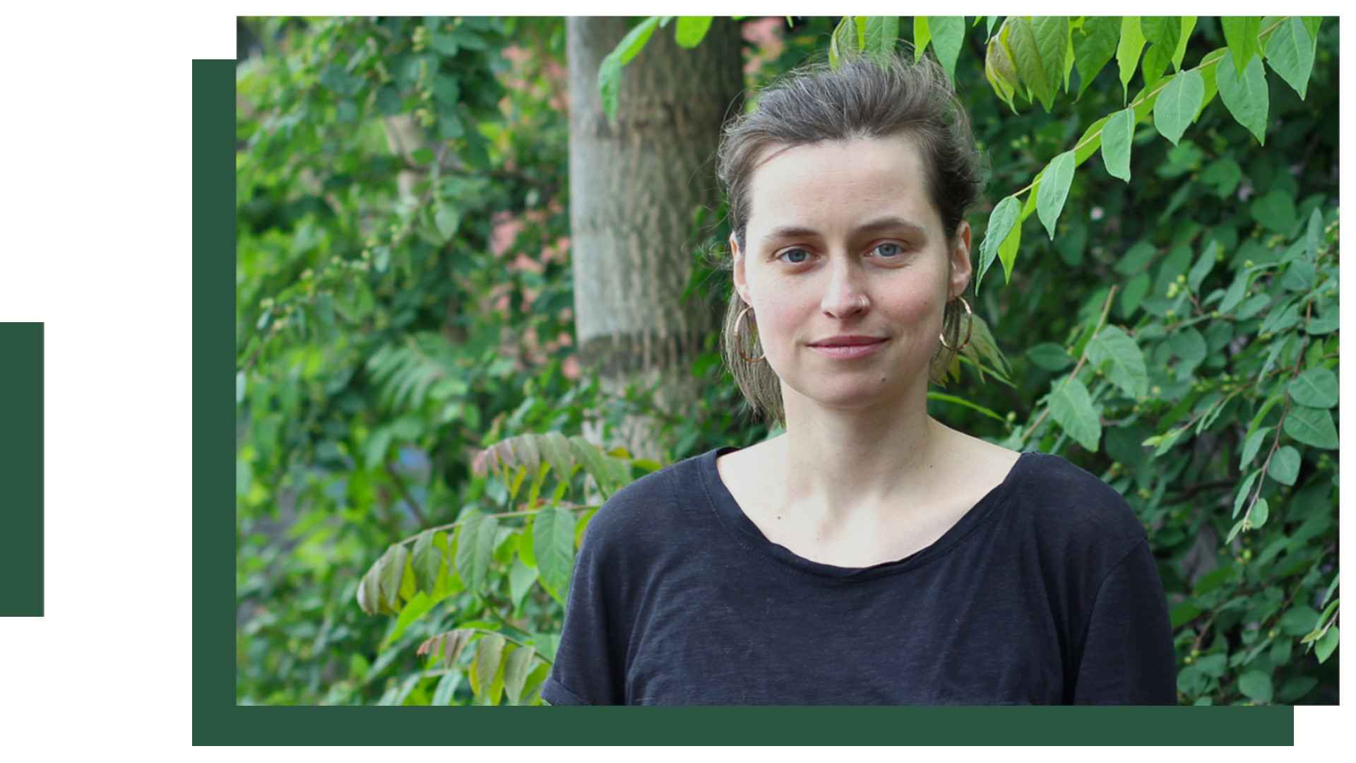 Porträt einer Person, die in die Kamera schaut