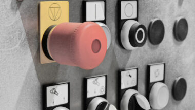 Ein roter Notfall-Schalter.