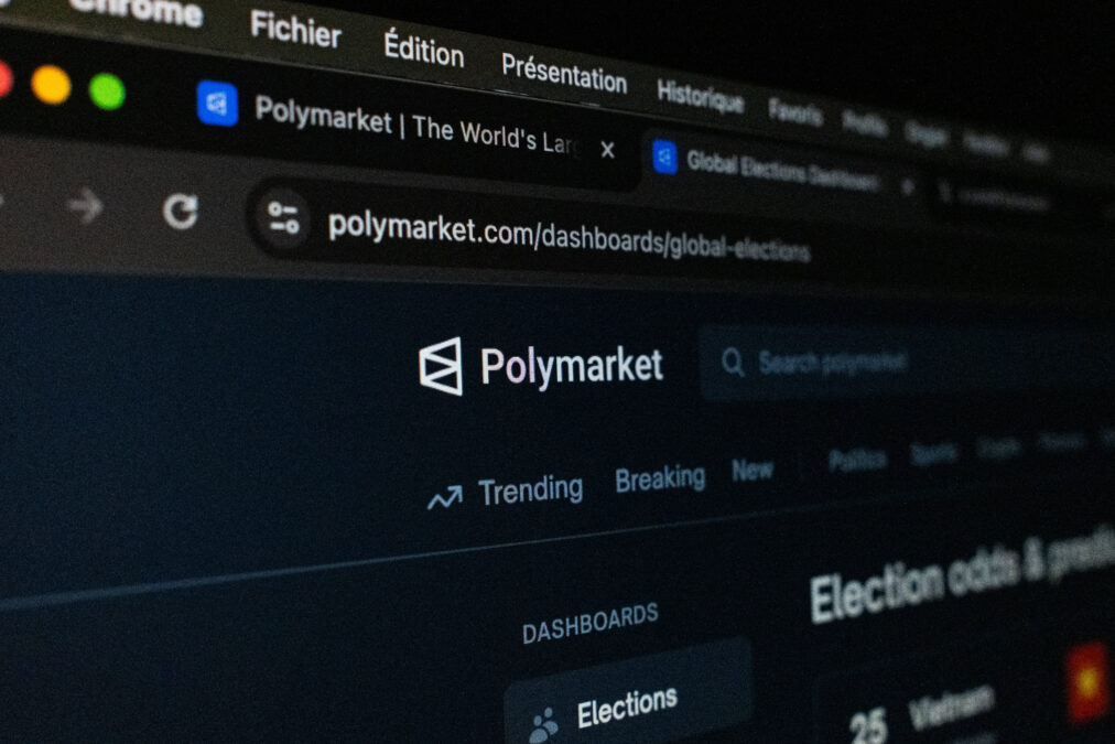 llustration der Polymarket Webseite und Logo.