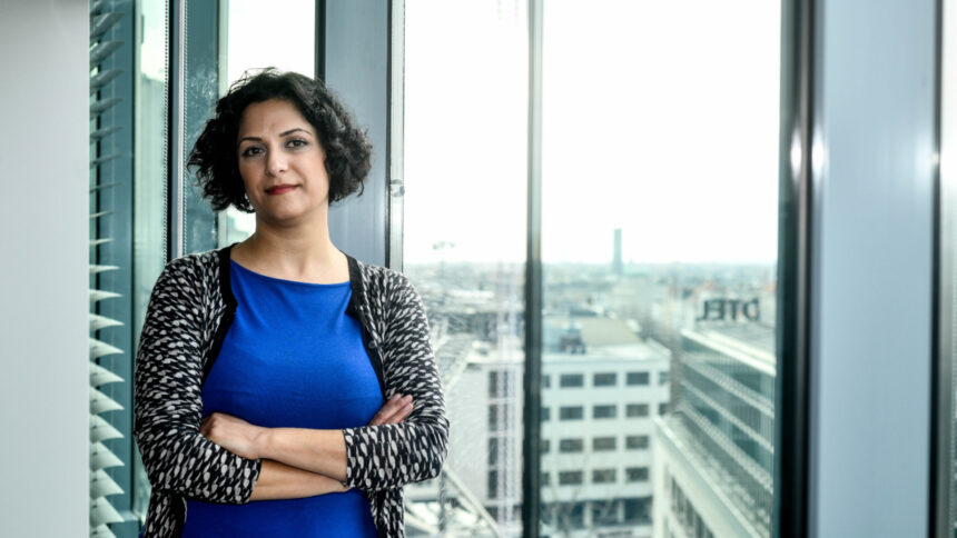 Porträt von Gollaleh Ahmadi