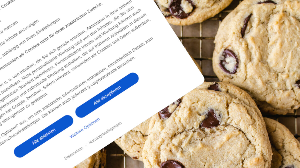 Collage aus Google-Cookie-Banner und Keksen