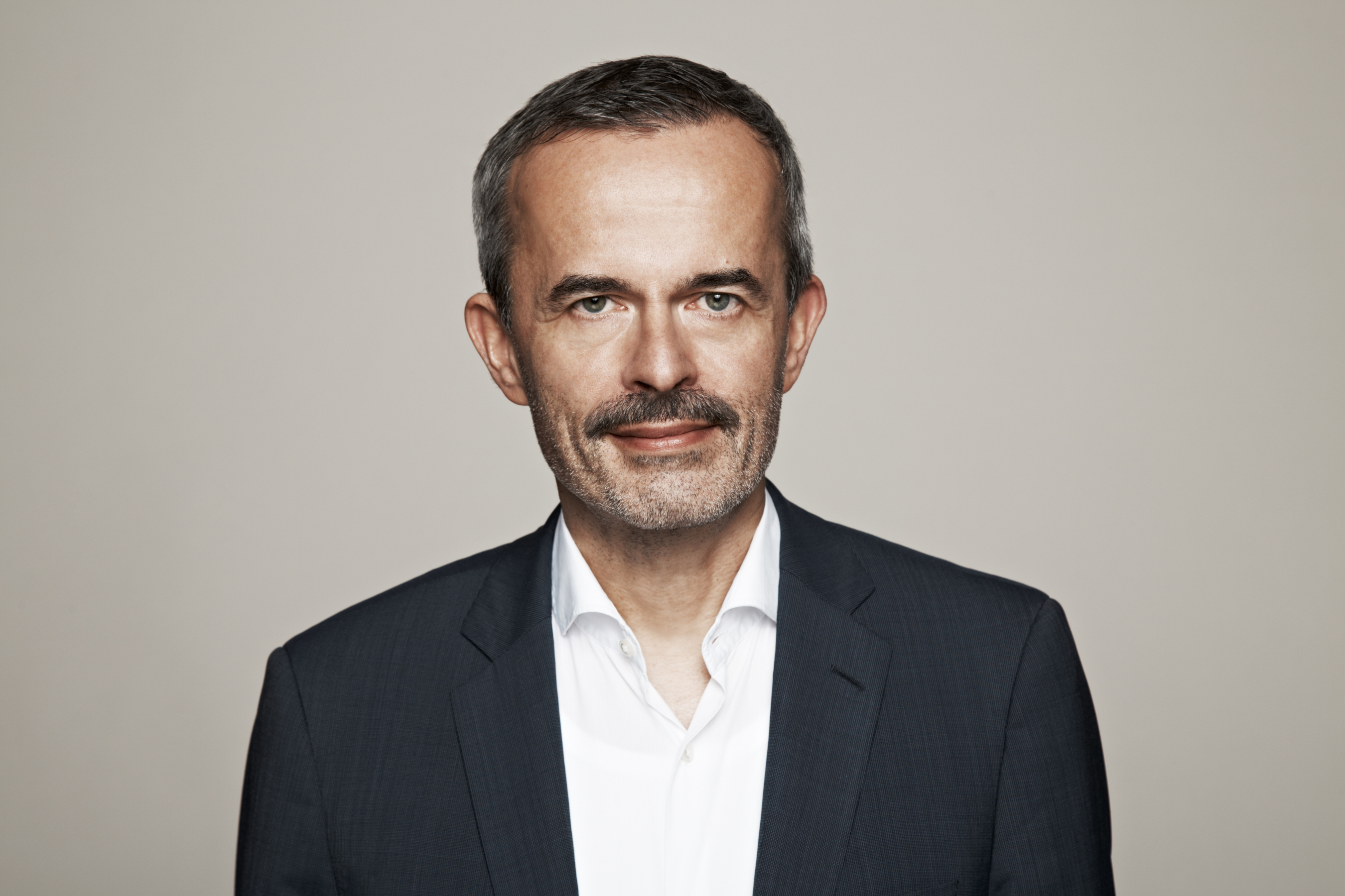 Portraitfoto Niko Härting