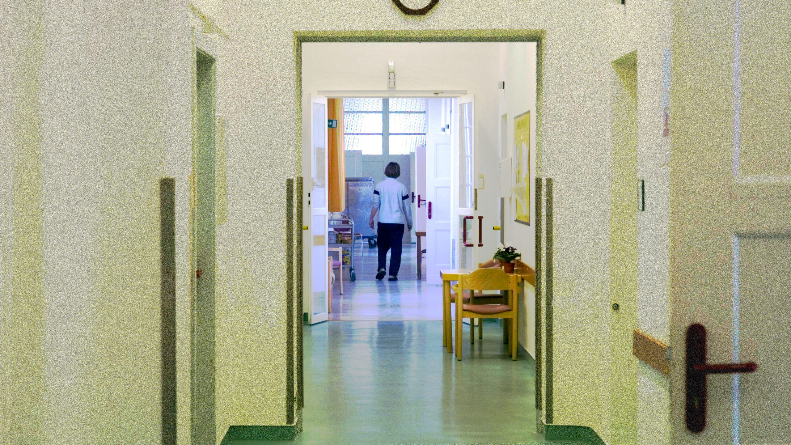 Flur auf der Akutstation der Klink fuer Psychiatrie der Charite in Berlin.