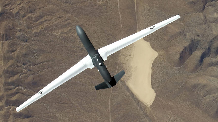 Die nach Recherchen der Washington Post in mindestens fünf Fällen abgestürzte Drohne "Global Hawk" soll im nächsten Jahrzehnt auch bei der Bundeswehr fliegen.