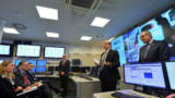 Besuch im "Cybersicherheitszentrum" der NATO. Die EU fordert mehr Zusammenarbeit.
