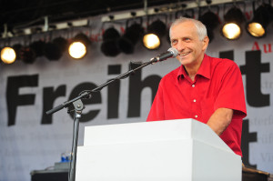 Hat nichts gegen eCall, sieht aber große Gefahren bei Zusatzsystemen: Thilo Weichert.