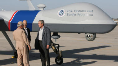 "Predator"-Drohne des US-Heimatschutz (Bild: White House).