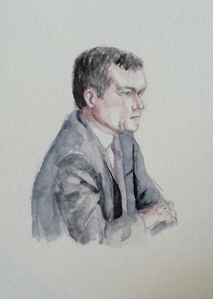 Zeuge Klaus Rogner bei seiner Anhörung. Zeichnung: Stella Schiffczyk