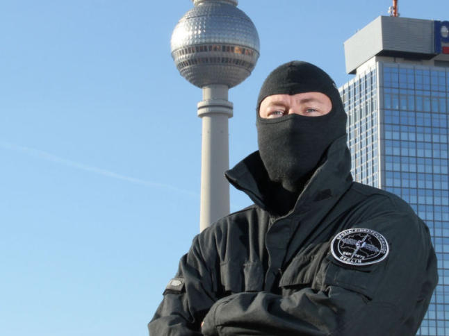 "Polizeiobermeister Sebastian K" (Bild: Polizei Berlin).